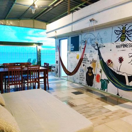 Sandakan Backpackers Hostel Exterior photo