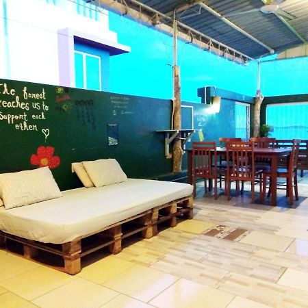 Sandakan Backpackers Hostel Exterior photo