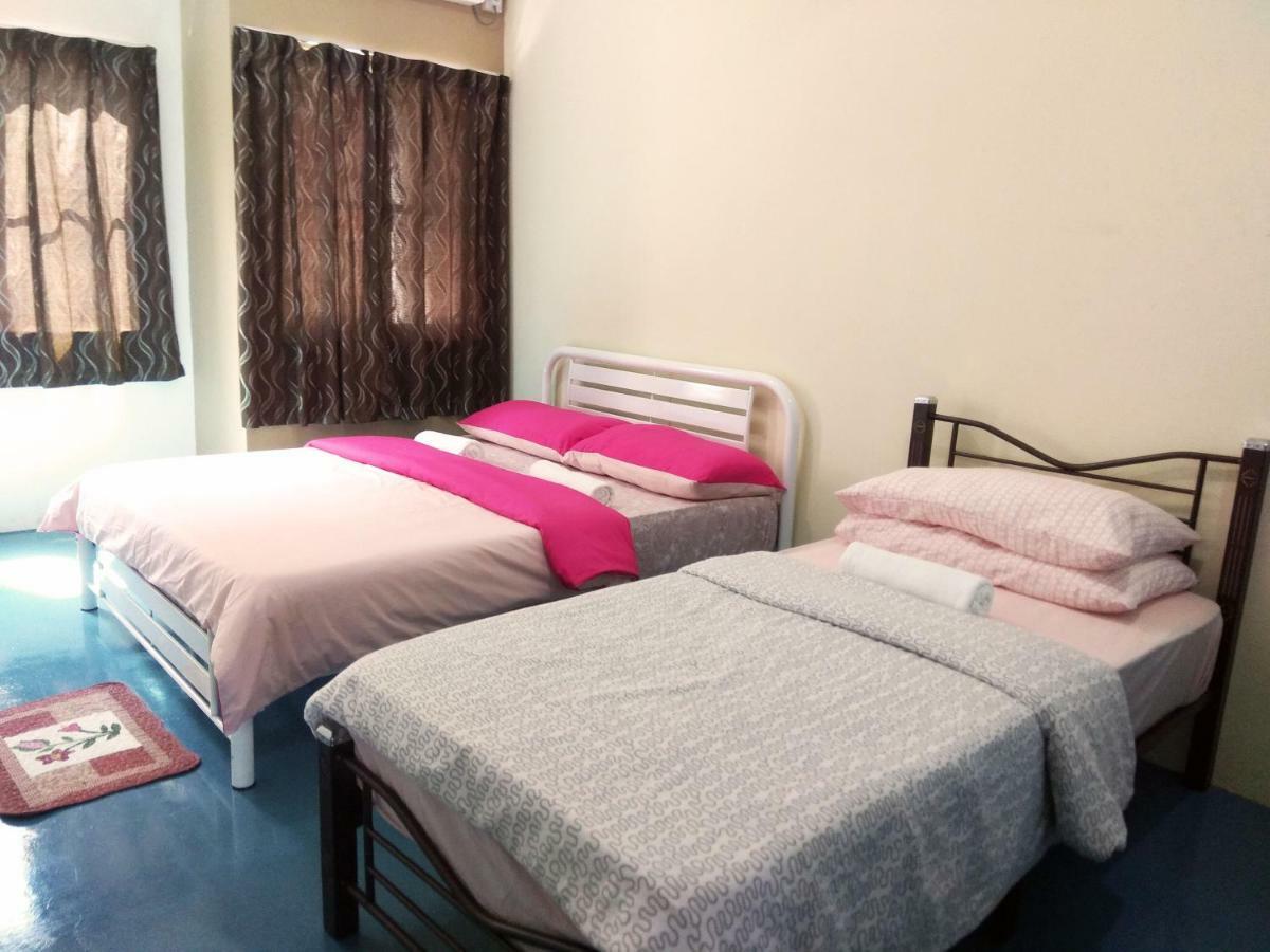 Sandakan Backpackers Hostel Exterior photo