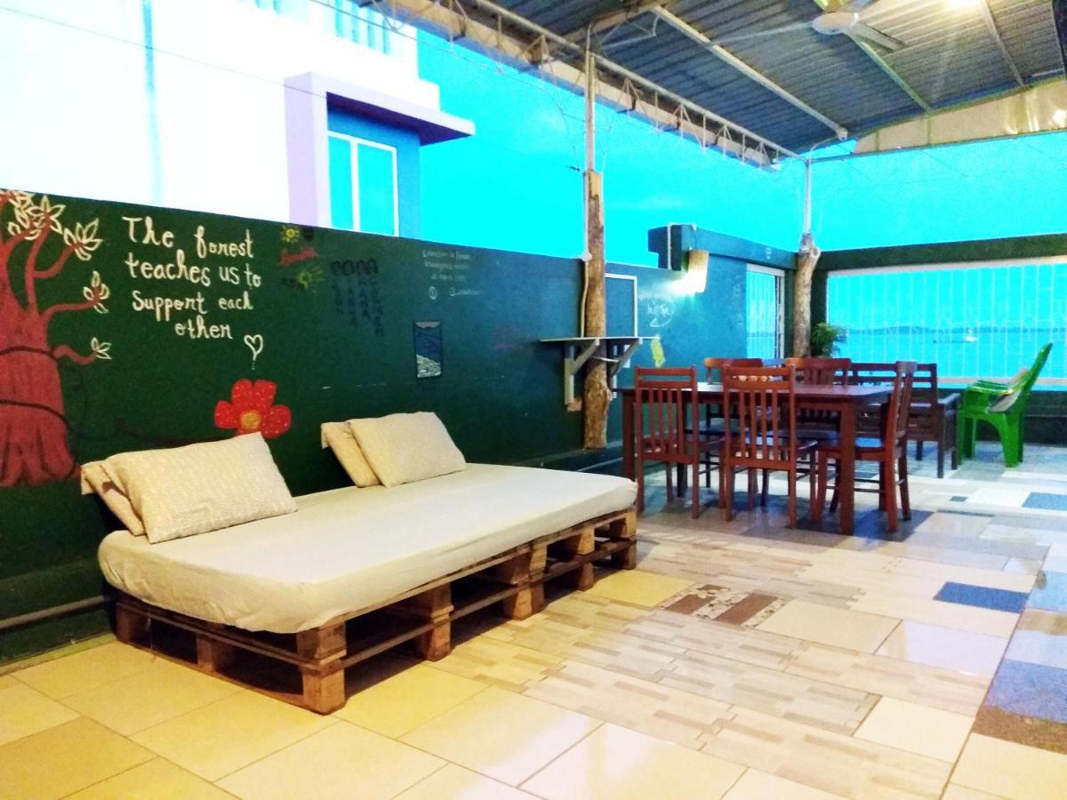 Sandakan Backpackers Hostel Exterior photo