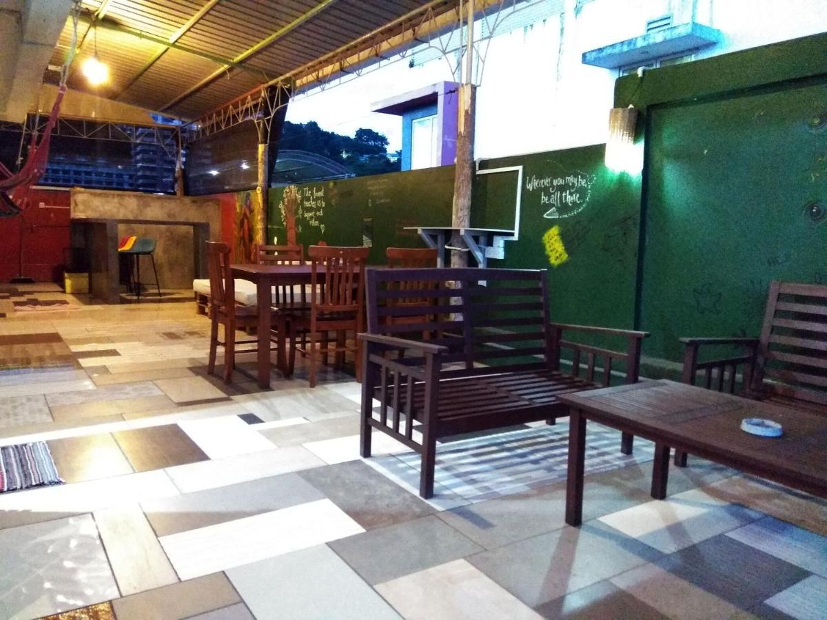 Sandakan Backpackers Hostel Exterior photo
