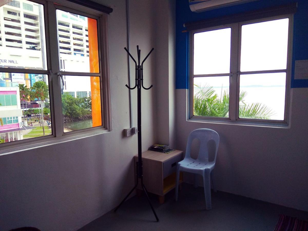 Sandakan Backpackers Hostel Exterior photo