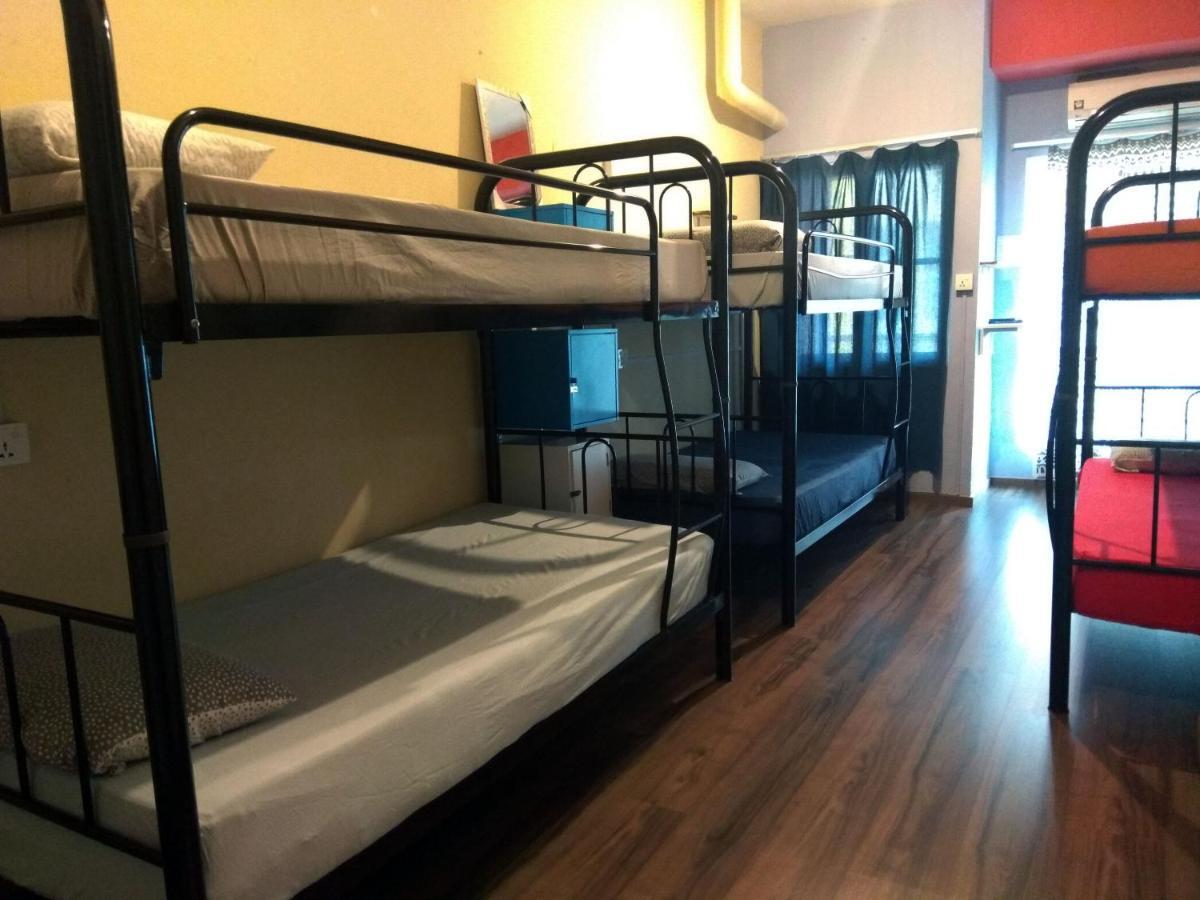 Sandakan Backpackers Hostel Exterior photo